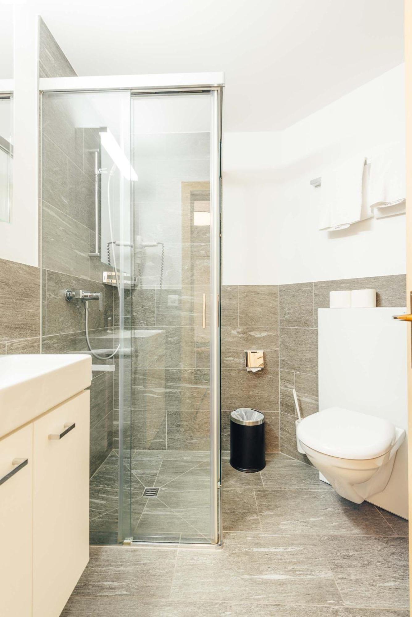 Hotel Kruezli Sedrun Kamer foto